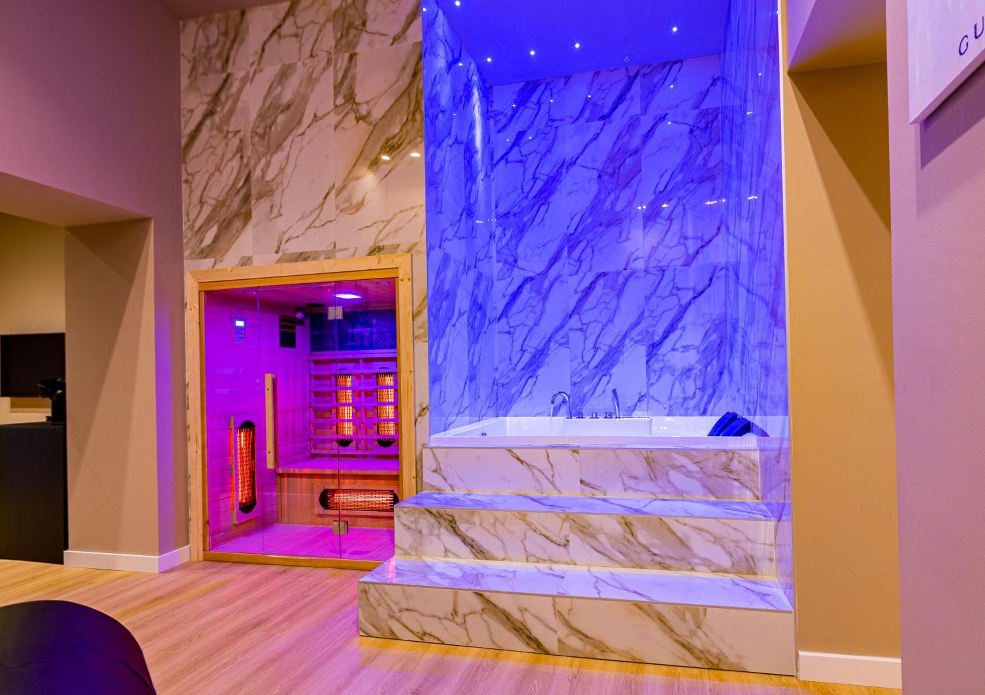 Maximum Hub Suite&Spa Palermo Buitenkant foto