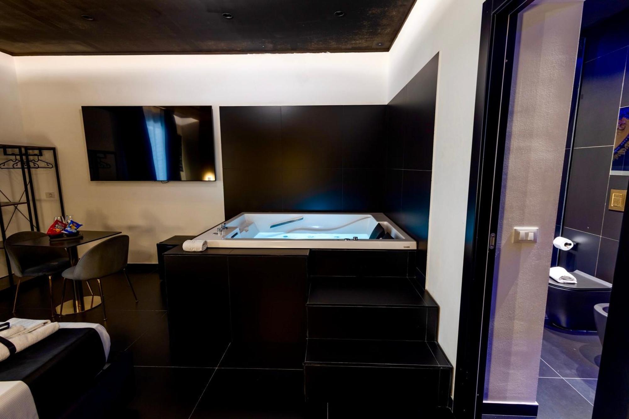 Maximum Hub Suite&Spa Palermo Buitenkant foto